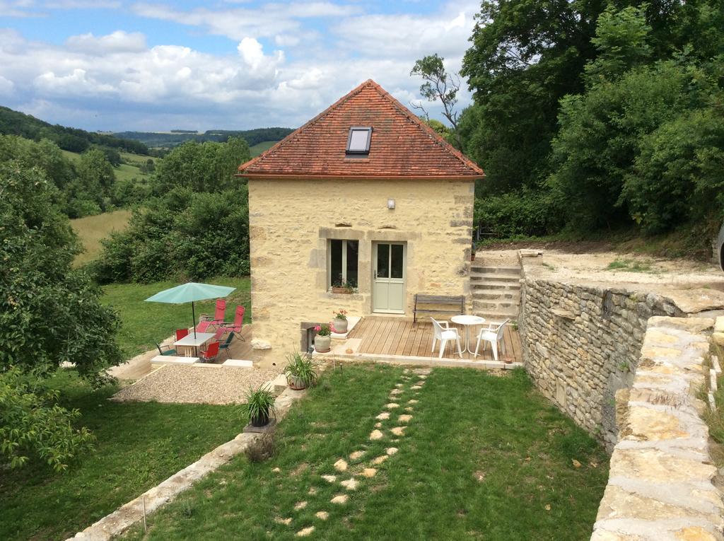 Les Tanneries Villa Flavigny-sur-Ozerain Exteriör bild